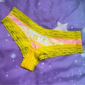 VS • Sunny Lace Trim Cheeky Panty